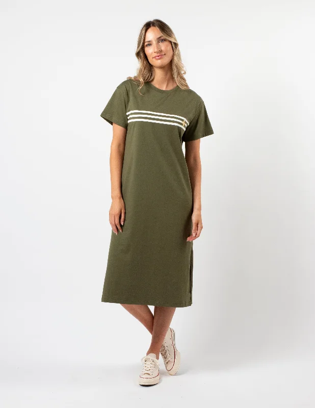 Maxi Dresses for Small Dates -Stella + Gemma Maxie T-Shirt Dress Khaki White